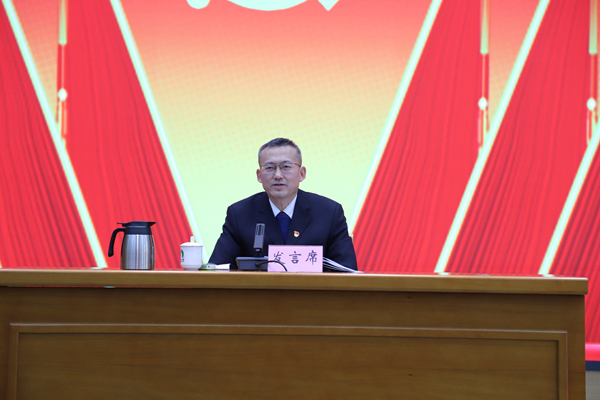 集团党委书记、董事长刘家昌代表上一届600副本.jpg